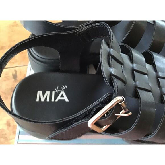 MIA Kids Girls 4 M Black Havian Malta Leather Strap Buckle/Self Closure NIB - Picture 4 of 8